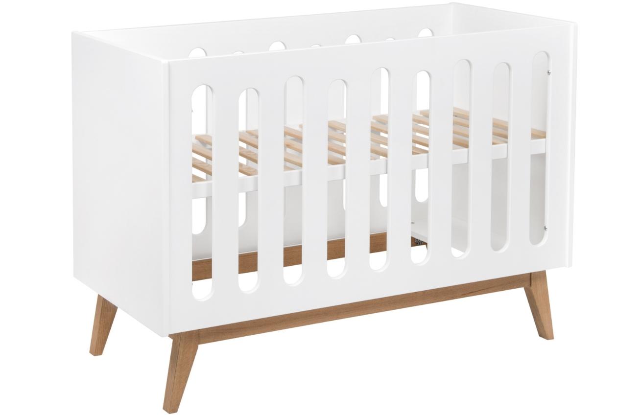 Bíle lakovaná dětská postýlka Quax Trendy 60 x 120 cm