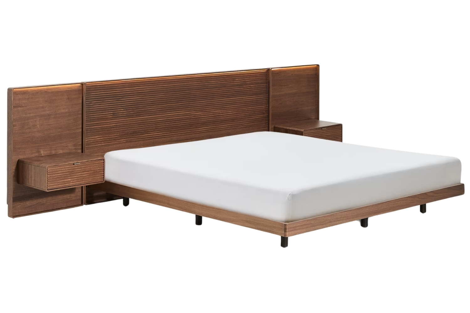 Kave Home Ořechová postel Norlen 180 x 200 cm s nočními stolky